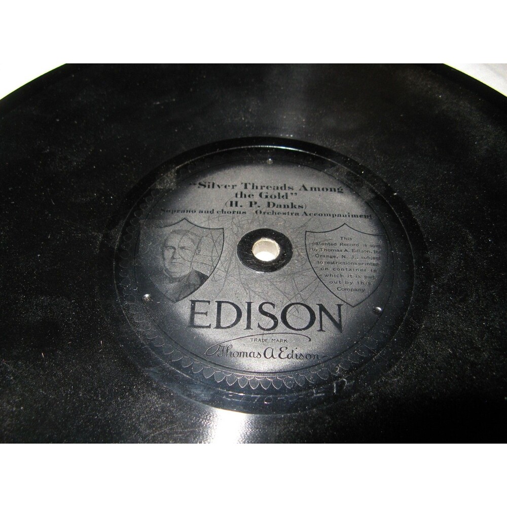 Edison Diamond Disc Record No 80061 "Silver Threads Amg the Gold/The Kiss Waltz